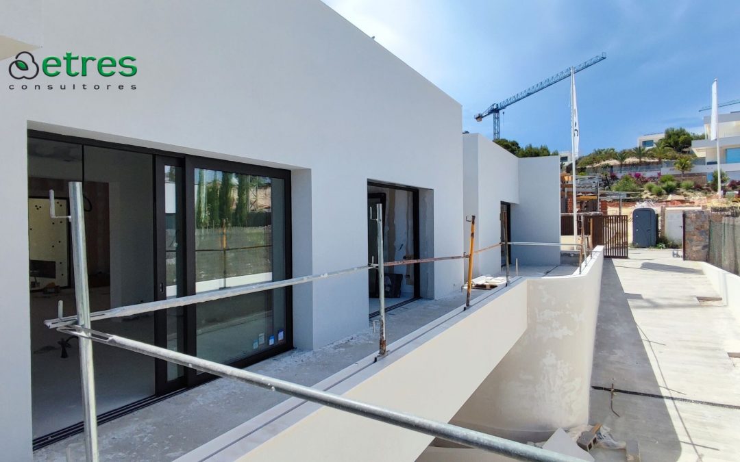 Primera vivienda unifamiliar de la Costa Blanca con 4 hojas verde gracias a ETRES Consultores