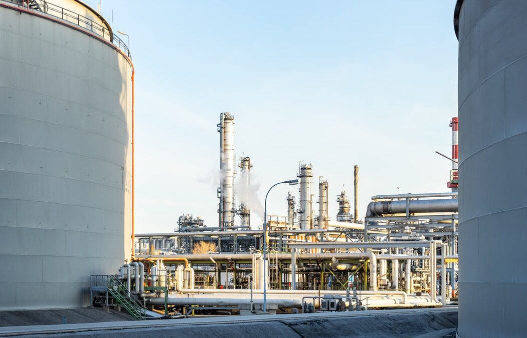 Menos de una año para que las empresas contaminantes tengan que implementar la garantía financiera medioambiental